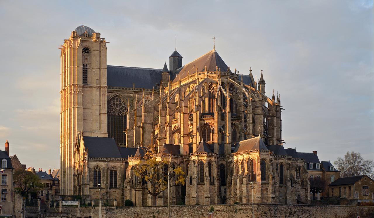 Hotel Des 4 Continents - Le Mans Saint-Saturnin Kültér fotó